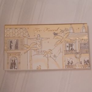 Too Faced Christmas On Rio Palette